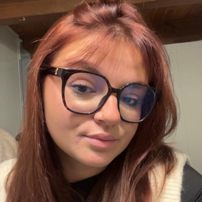 Babysitter in Valence: Alicia