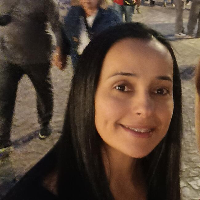 Babysitter in Elche: Jhoana