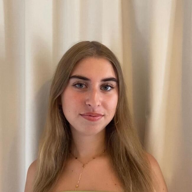 Babysitter in Fontenay-aux-Roses: Chloé