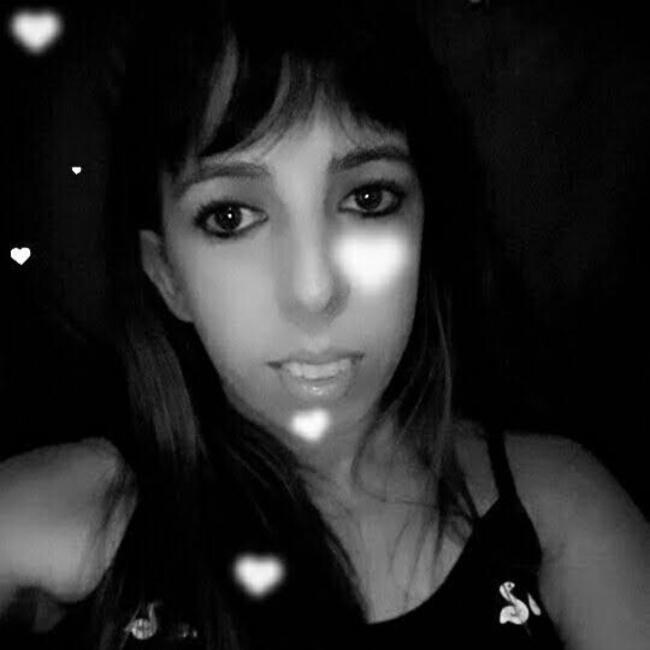 Babysitter in Americana: Kamila