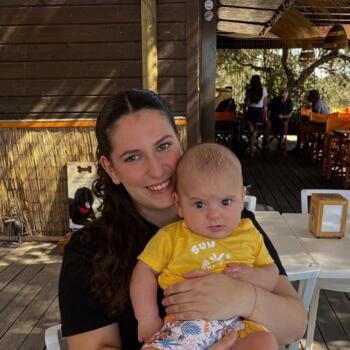 Babysitter in Moura: Luana