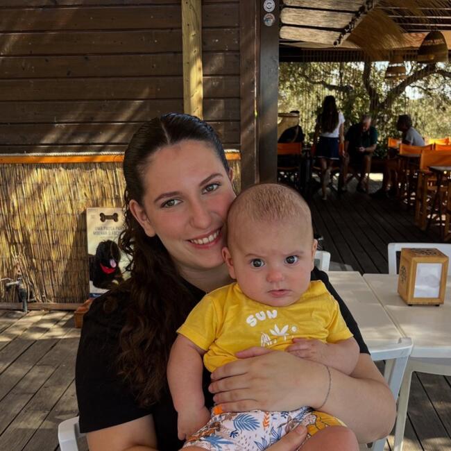 Babysitter in Mafra: Luana