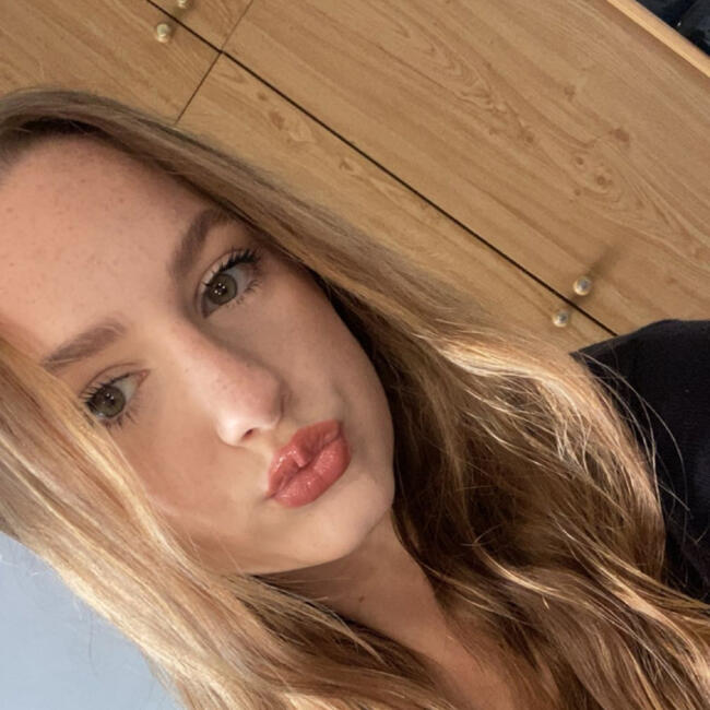 Babysitter in Troyes: Elea