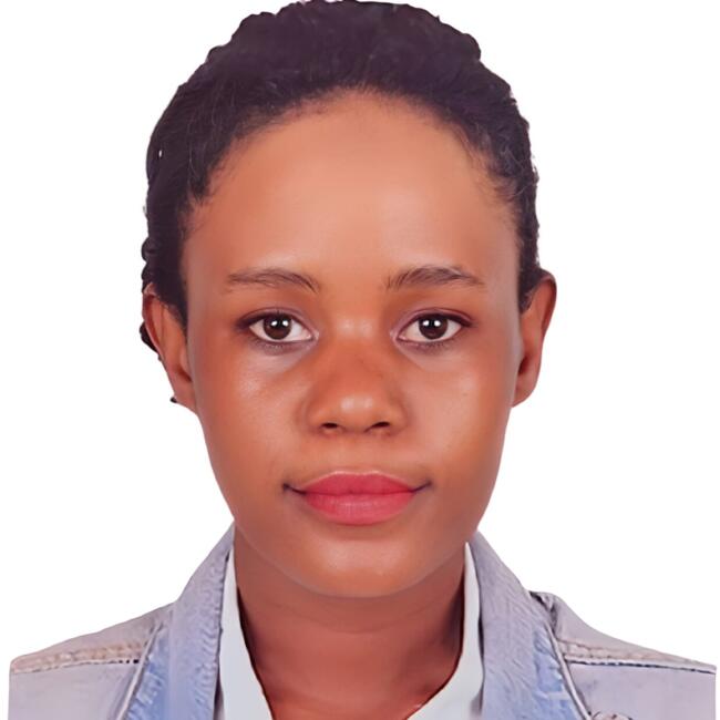 Babysitter in Entebbe: Hanipha