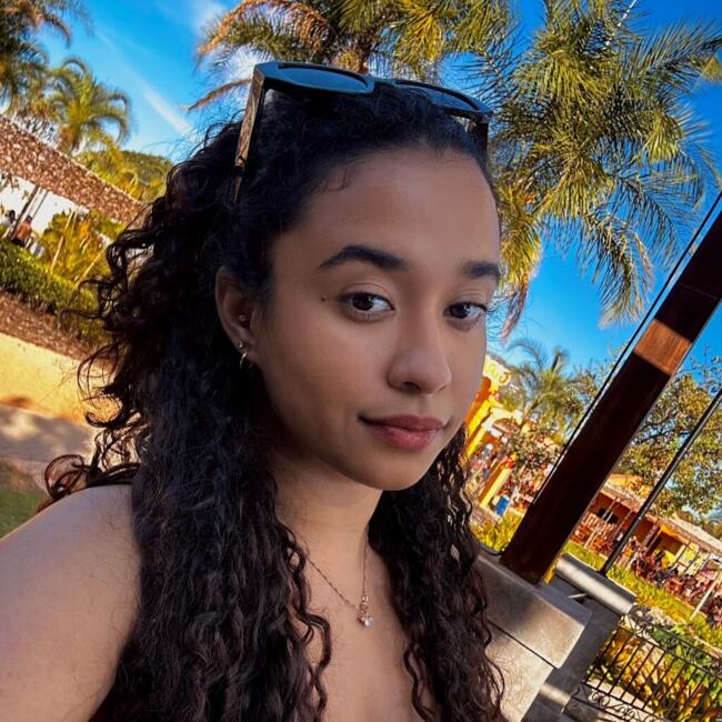 Babysitter in Brasília: Vitória