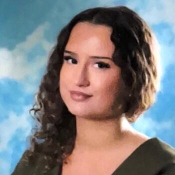 Babysitter in Palaiseau: Lea