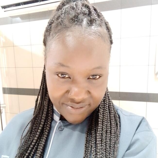 جليسة أطفال في إمارة الشارقة: Nancy