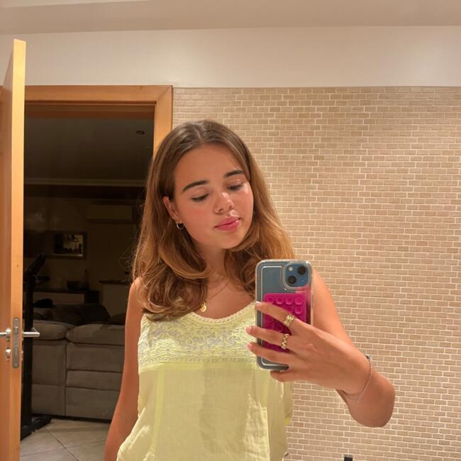 Babysitter in Ponte do Rol: Andreia