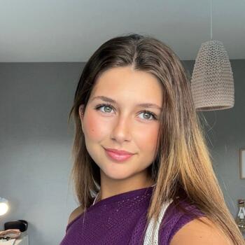 カスカイス のベビーシッター: Francisca