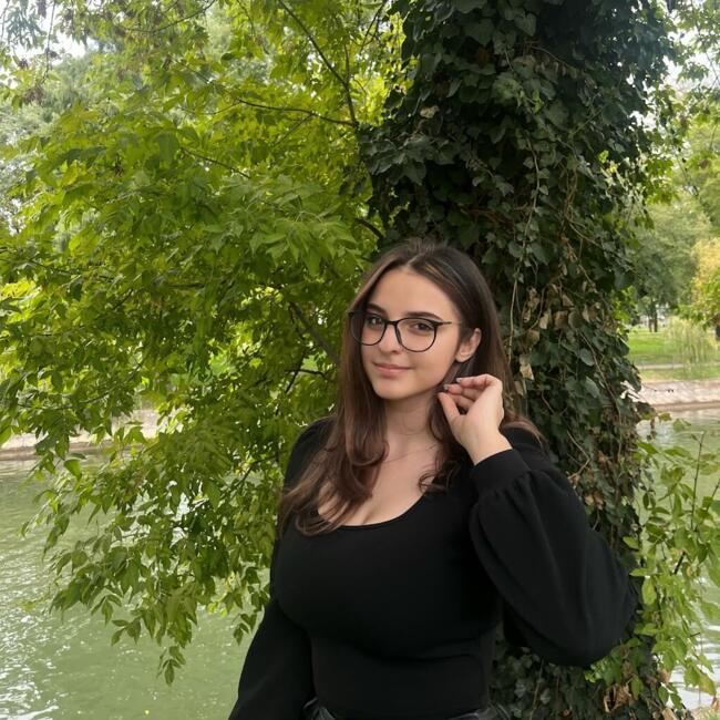 Babysitter in Oradea: Adelina