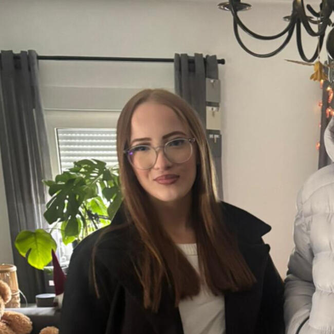Babysitter in Heusenstamm: Dawina