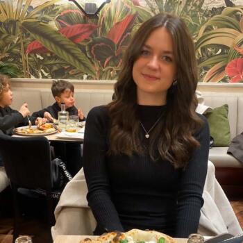 Babysitter in Budapest: Eszter