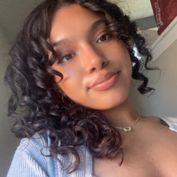 Babysitter Edmonton: Sarai