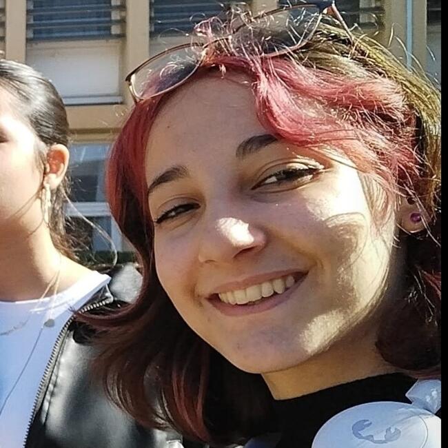 Babysitter in Nîmes: Noéllie