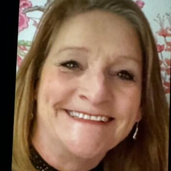 Babysitter Waimauku: Pamela