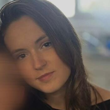 Babysitter in Leers: Lily