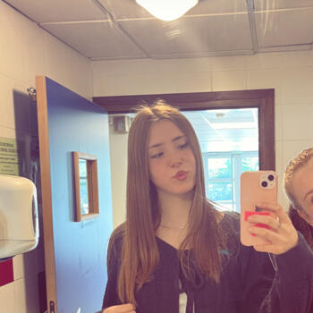 Babysitter in Thonon-les-Bains: Jade