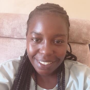 Babysitter Mombasa: Peris