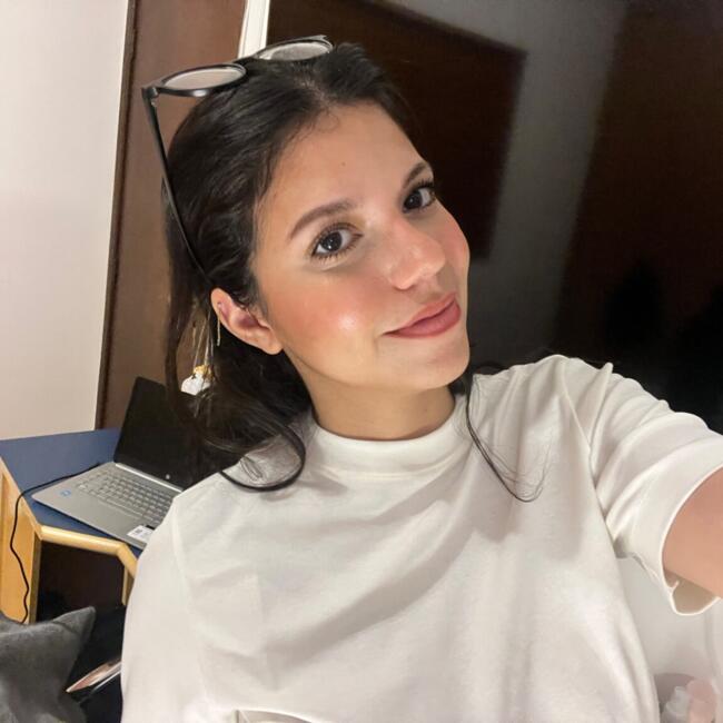 Babysitter in Oviedo: Sara