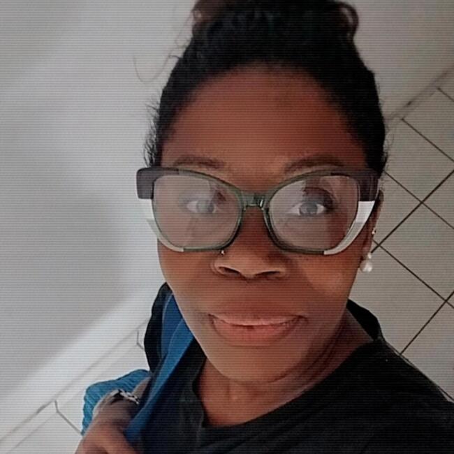Babysitter in Campinas: Adelisa