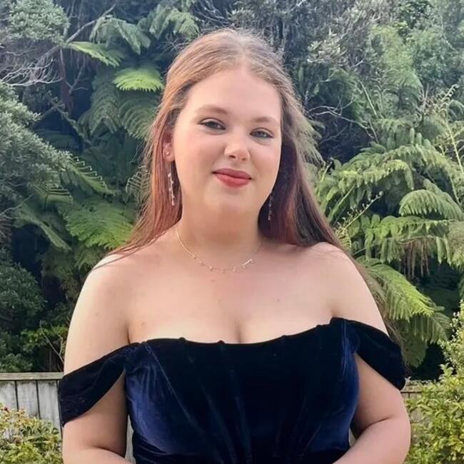 Babysitter in Lower Hutt: Caitlin