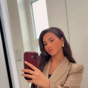 Babysitter in Charleroi: Zeynep