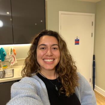 Babysitter in Milton Keynes: Carolina