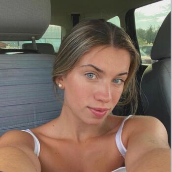 Babysitter Boo: Natalia