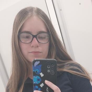 Babysitter in São Paulo (São Paulo): Sthefany