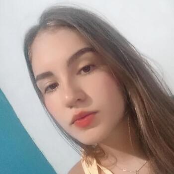 Babysitter in São Luís: Andressa