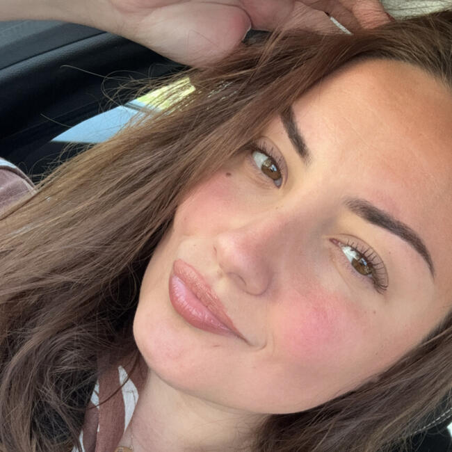 Babysitter in Boulay-les-Barres: Alicia