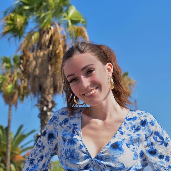 Nanny in Le Mans: Lily-rose