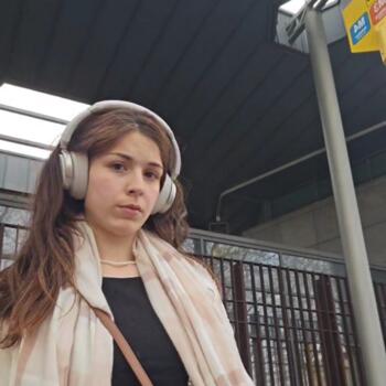 Babysitjob in Châtelet: babysitjobs Dalya flora