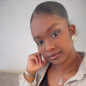 Babysitter Corquilleroy: Emilie