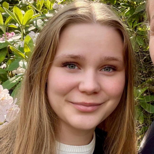 Lastenhoitaja Helsinki: Elvira