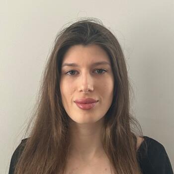 Babysitter in Mouscron: Léa