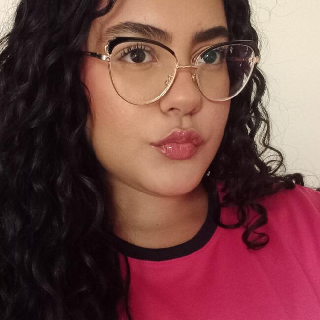 Babá em Brasília: Fabiana