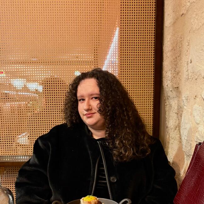 Babysitter in Saint-Paul-lès-Dax: Raquel