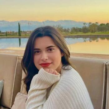Babysitter in Marrakesh: Sara