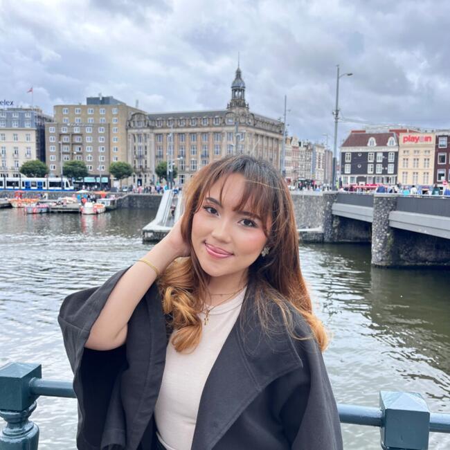 Oppas in Amsterdam: Elhana