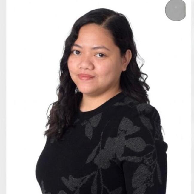 Babysitter in Riyadh: Mariel