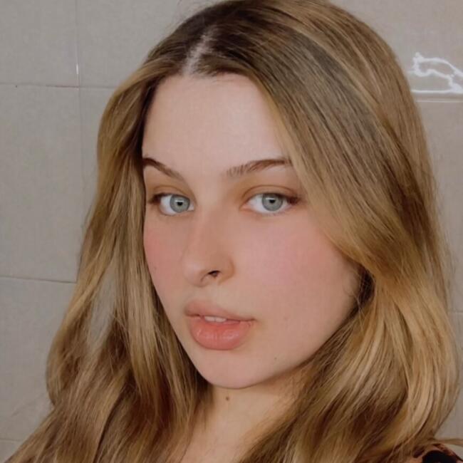 Babysitter in Viana do Castelo: Clarisse