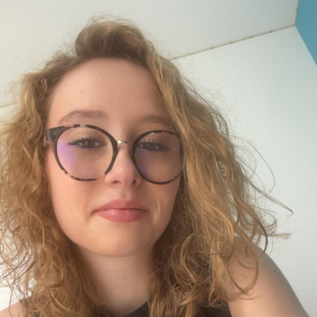 Babysitter in Plessé: Clara
