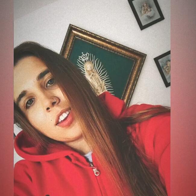 Babysitter στην περιοχή Ιταγουί: Mariana