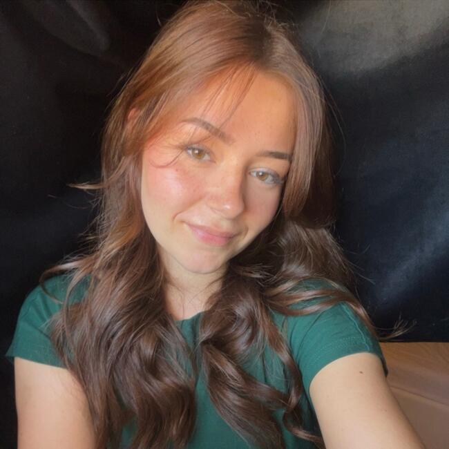 Babysitter in Pézilla-la-Rivière: Elodie