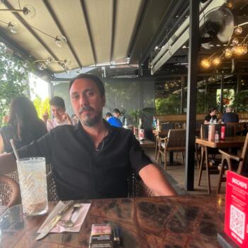 İstanbul bölgesinde bebek bakıcılığı işi: Halil Orbay