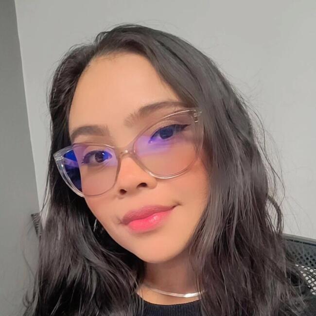 Babysitter in Curitiba: Ádria