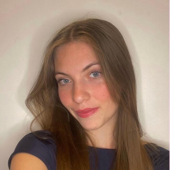 Babysitter in Lyon: Charline