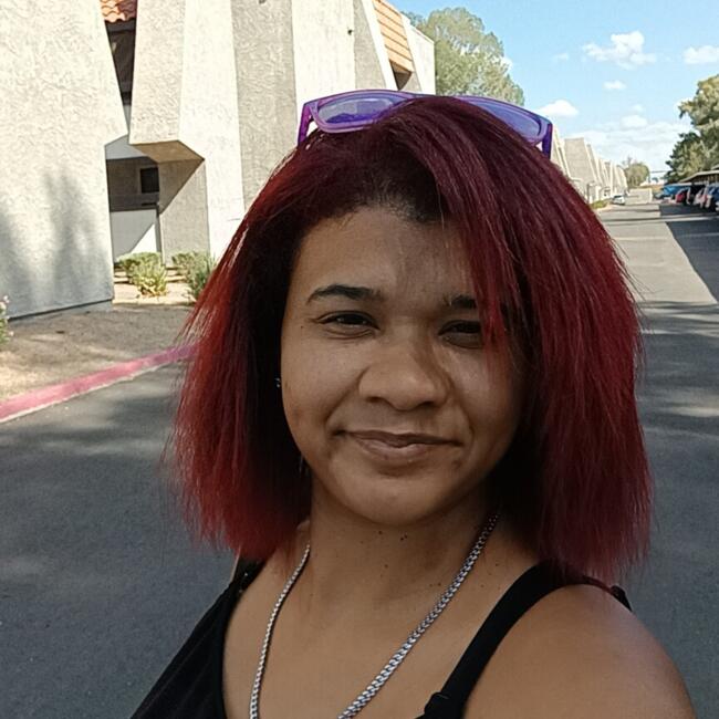 Nanny in Phoenix: Courtney