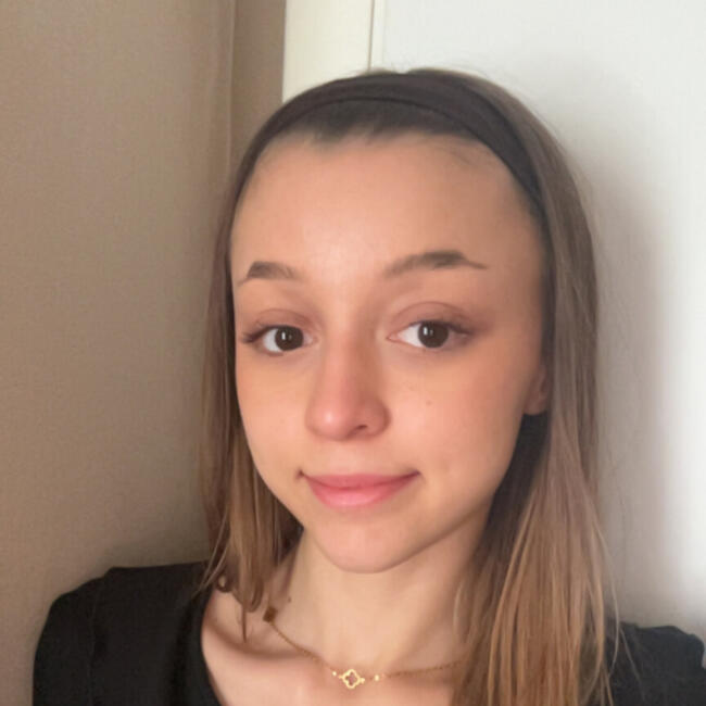 Babysitter in Guesnain: Janelle